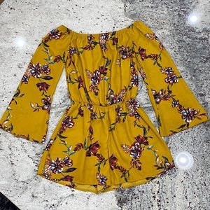 Rue 21 Romper Size Small